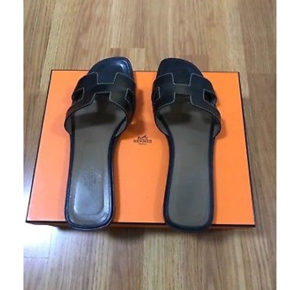 SOLD Hermes Oran sandals